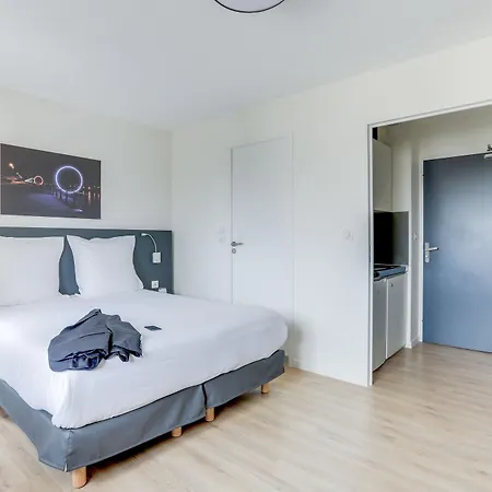 Cerise La Beaujoire Lägenhetshotell Nantes