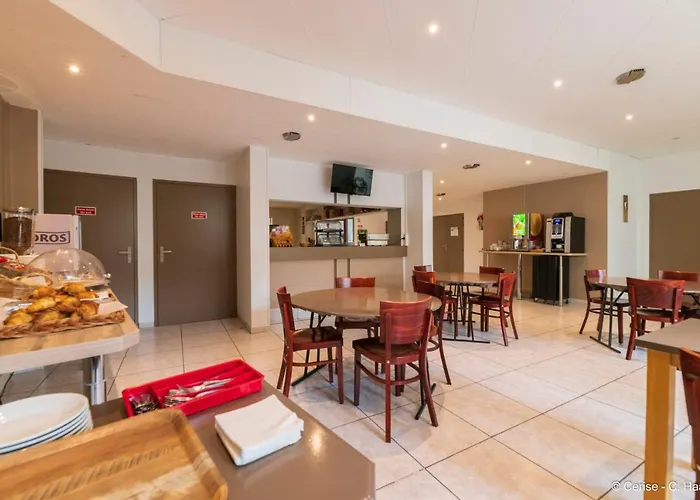 Cerise La Beaujoire شقة فندقية