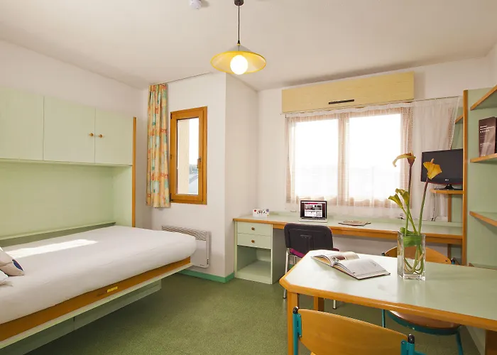 Cerise La Beaujoire 3*