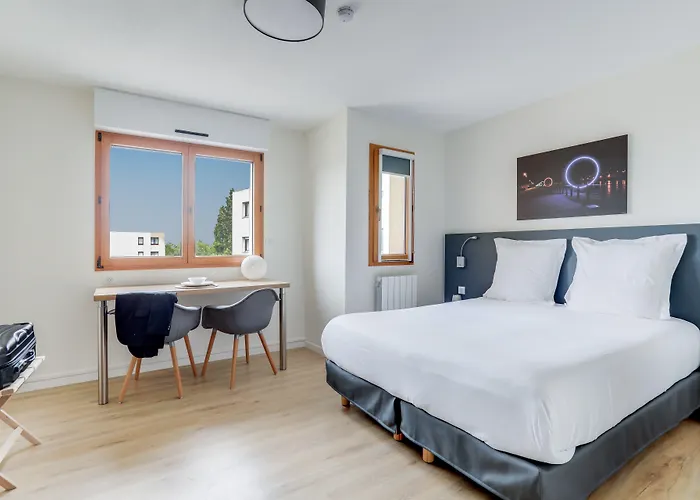 Cerise La Beaujoire 3*