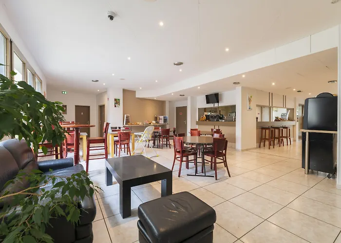 Cerise La Beaujoire شقة فندقية 3*