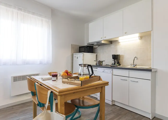 Cerise La Beaujoire 3*