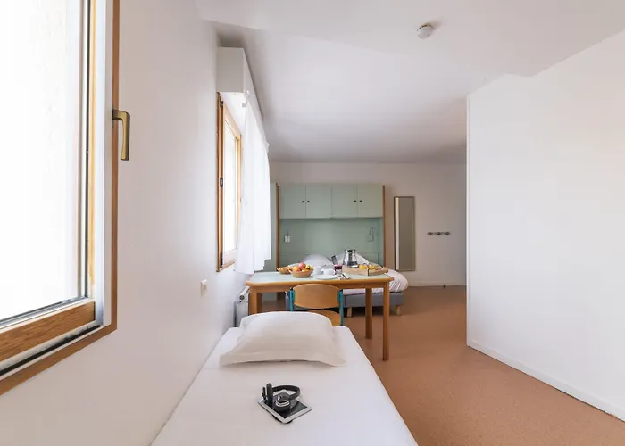 Cerise La Beaujoire نانت