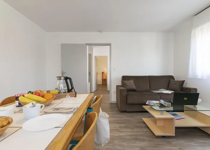 Cerise La Beaujoire 3* نانت